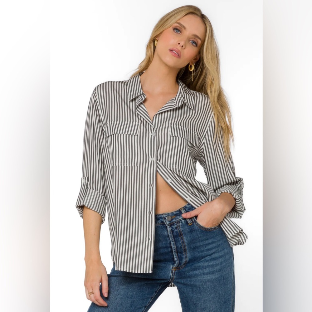 Velvet Heart TALMA CHARCOAL STRIPE SHIRT size Large.  Excellent condition!